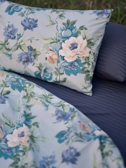 Blue gardenia