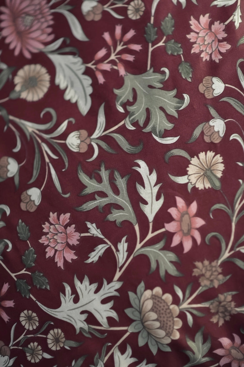 Burgundy meadow - 7 Piece Comforter Set