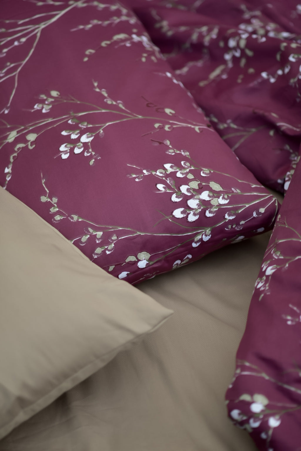 Willow bloom - 7 piece Comforter set