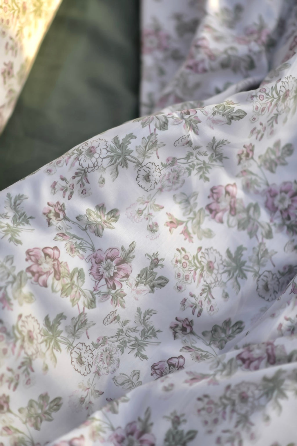 Pastel Botanica - 7 piece comforter set